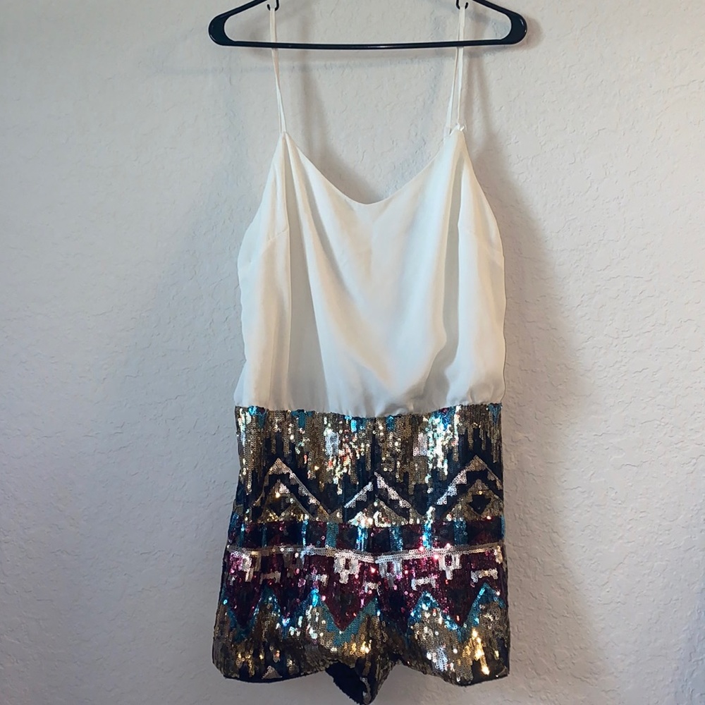 Color beige with Blue , Gold and maroon color